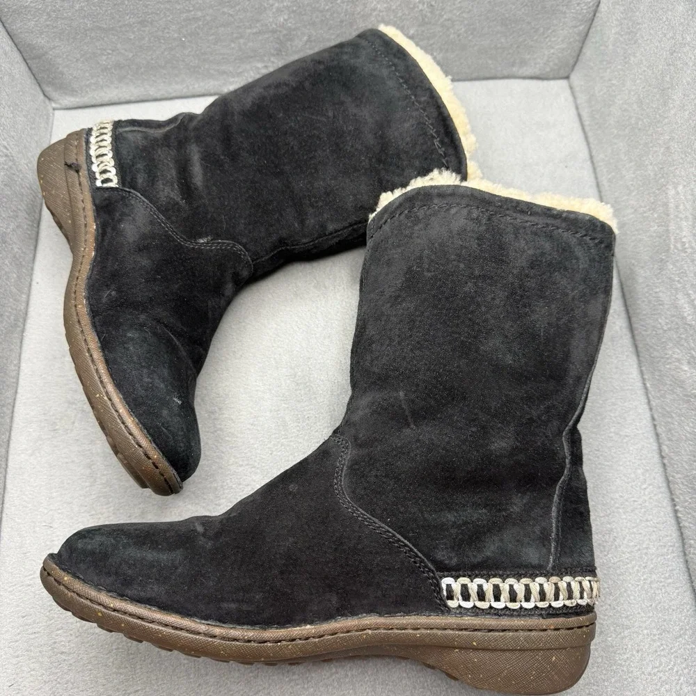 UGG pre owned